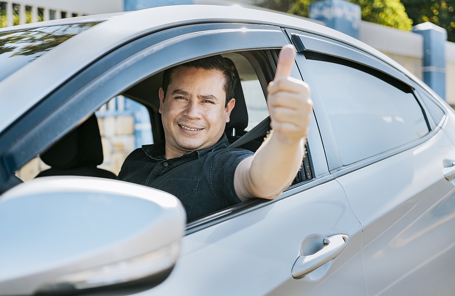 4 Benefits of Buying a Repossessed Vehicle